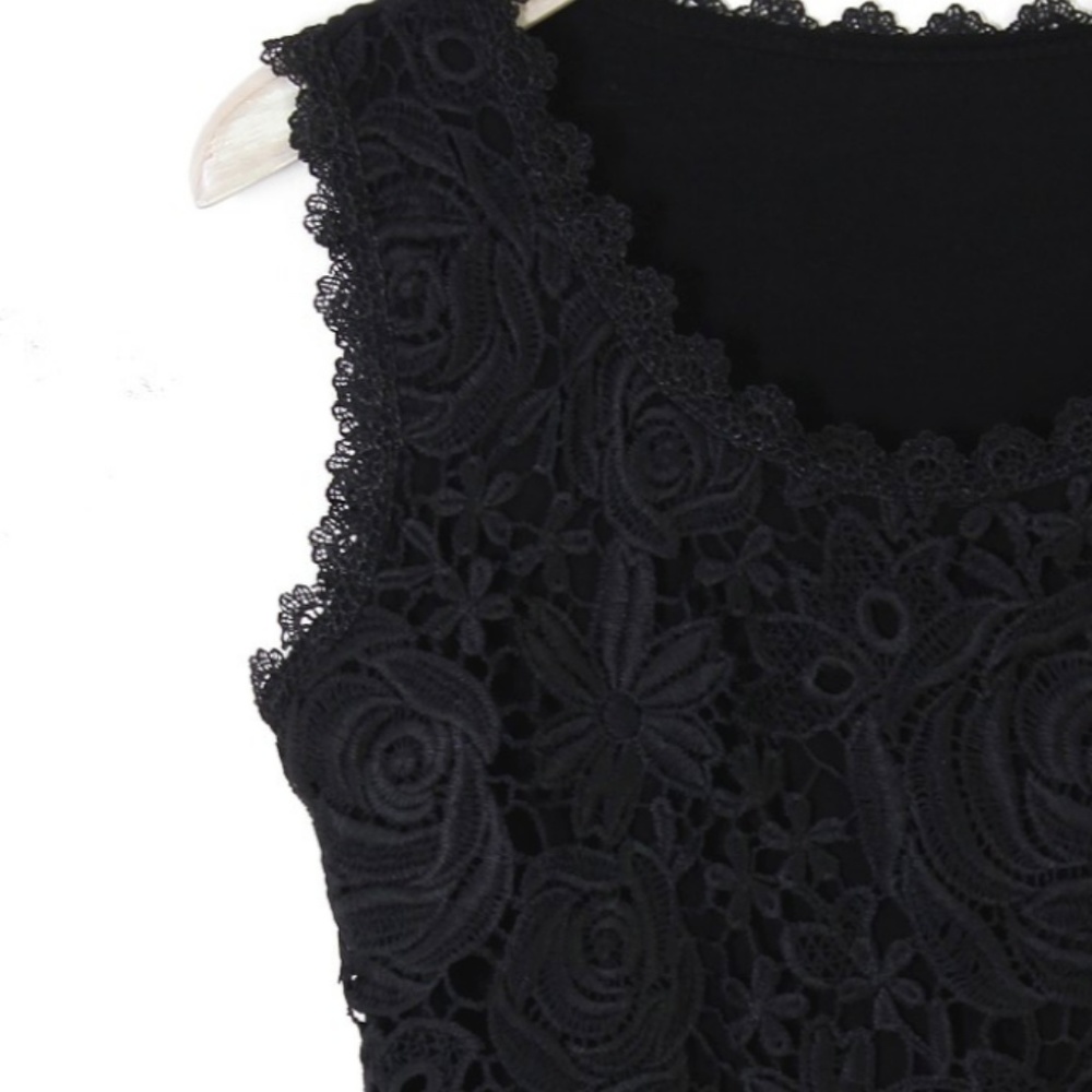 NWOT crochet front tank